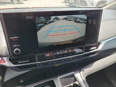 2025 Toyota Sienna XLE