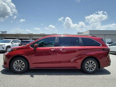 2025 Toyota Sienna XLE