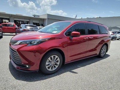 2025 Toyota Sienna XLE
