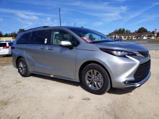 2021 Toyota Sienna XLE