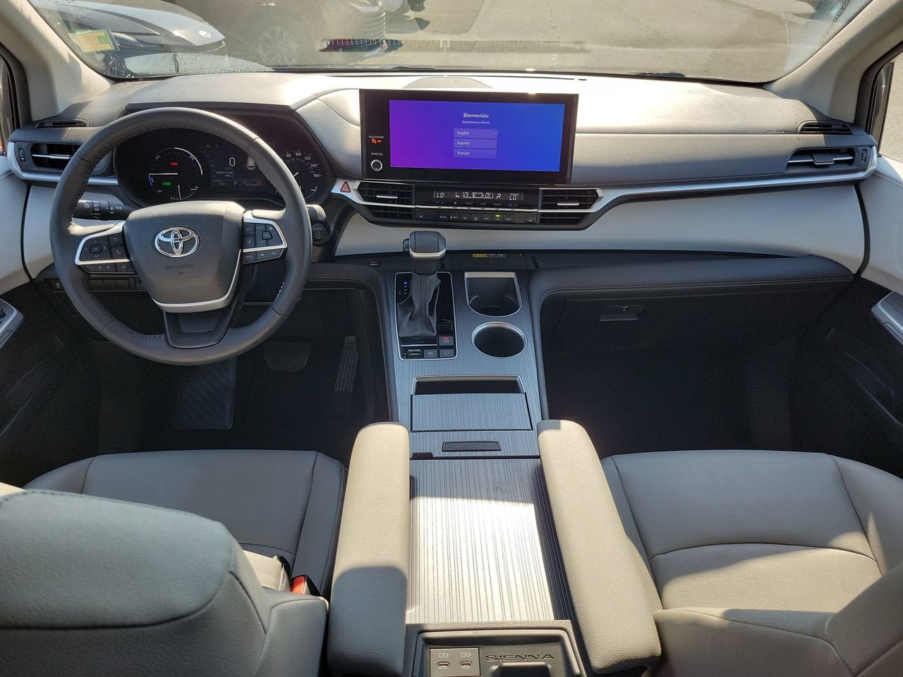 2025 Toyota Sienna XLE