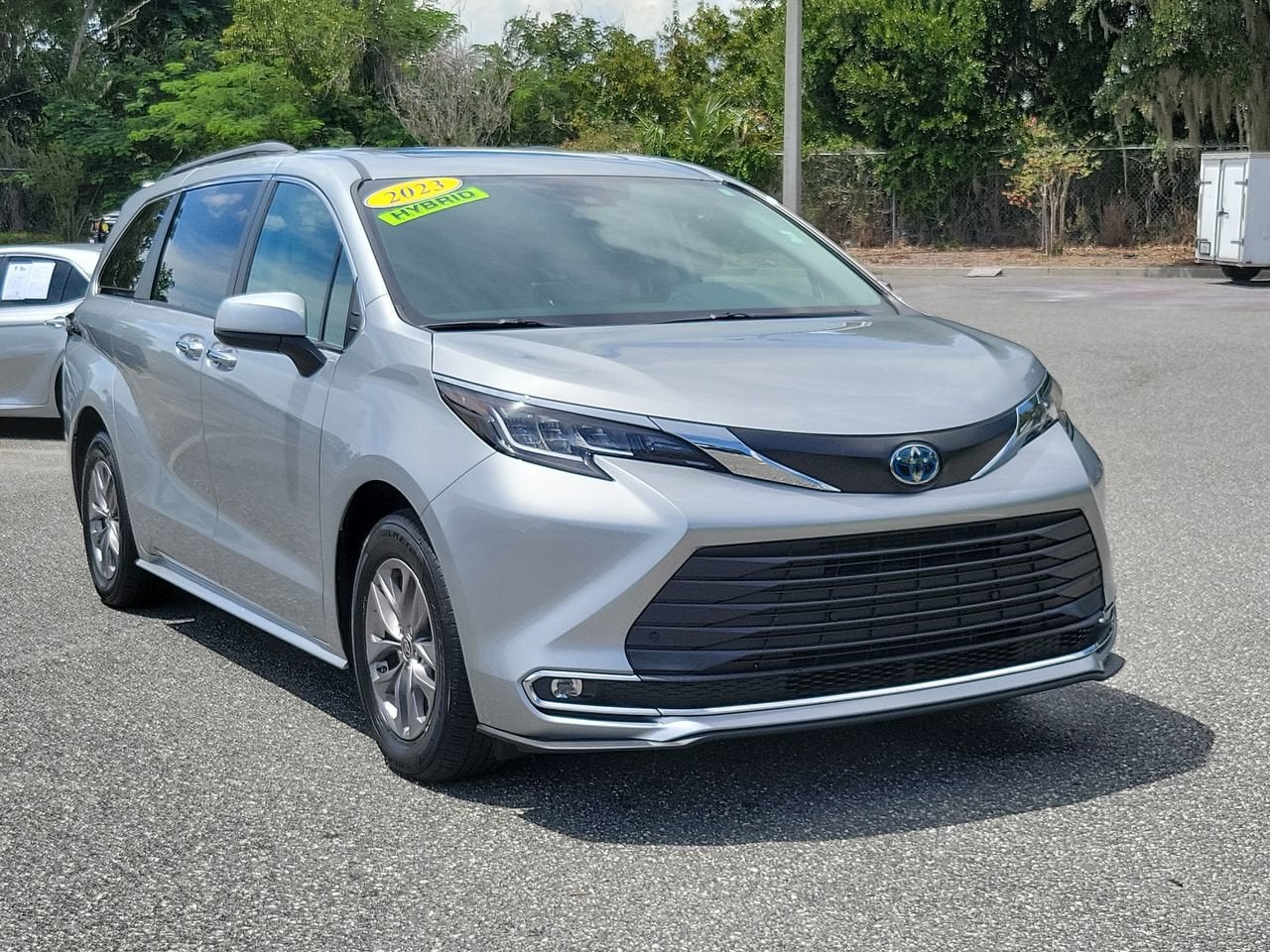 2023 Toyota Sienna XLE