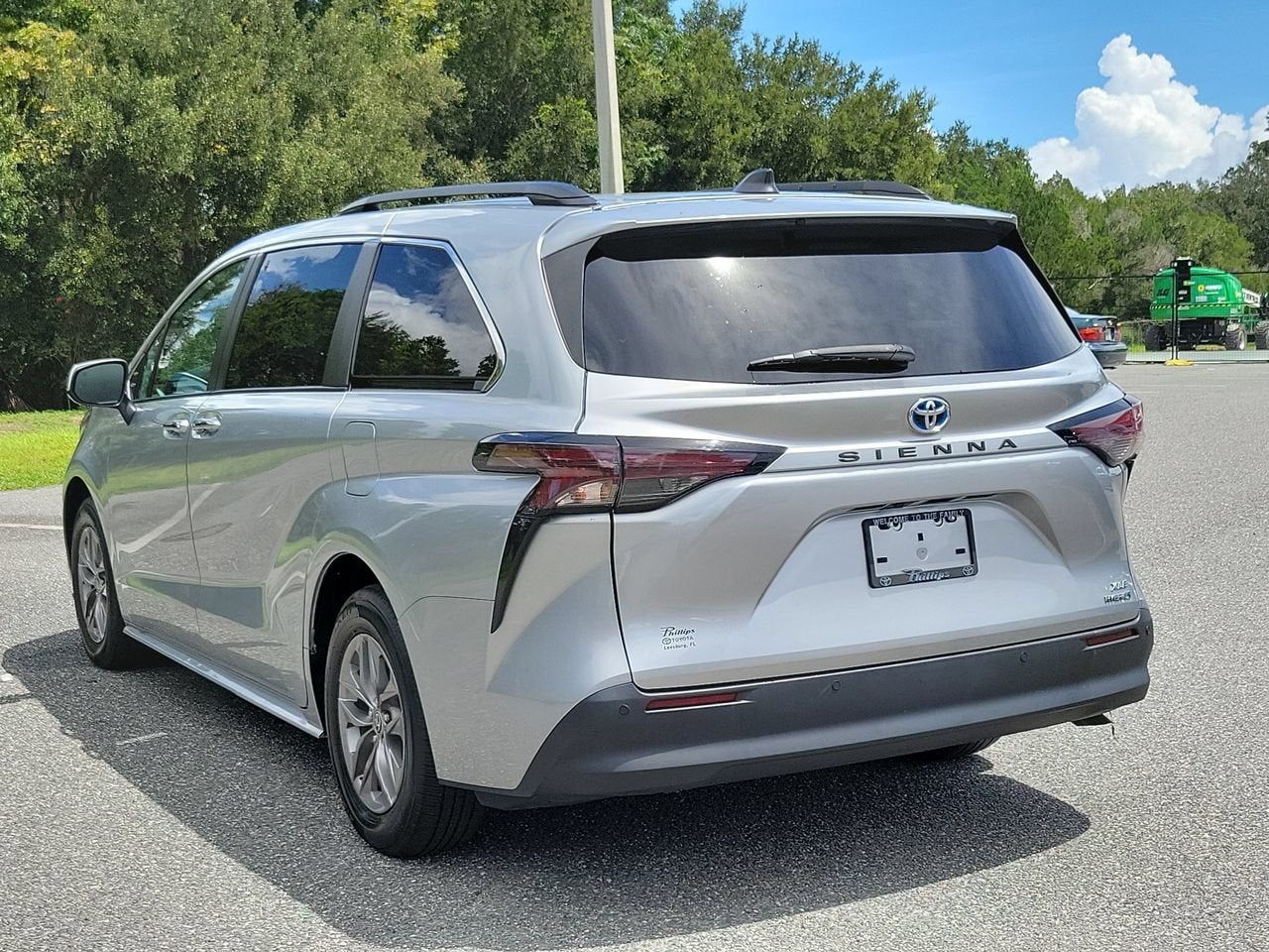 2023 Toyota Sienna XLE