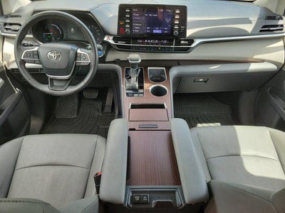 2023 Toyota Sienna XLE