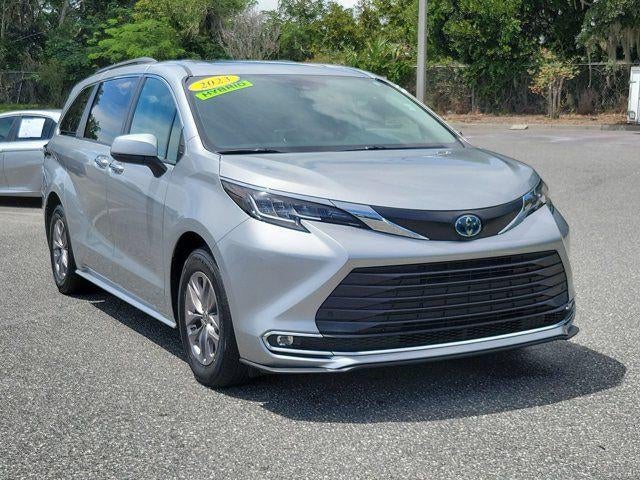 2023 Toyota Sienna XLE