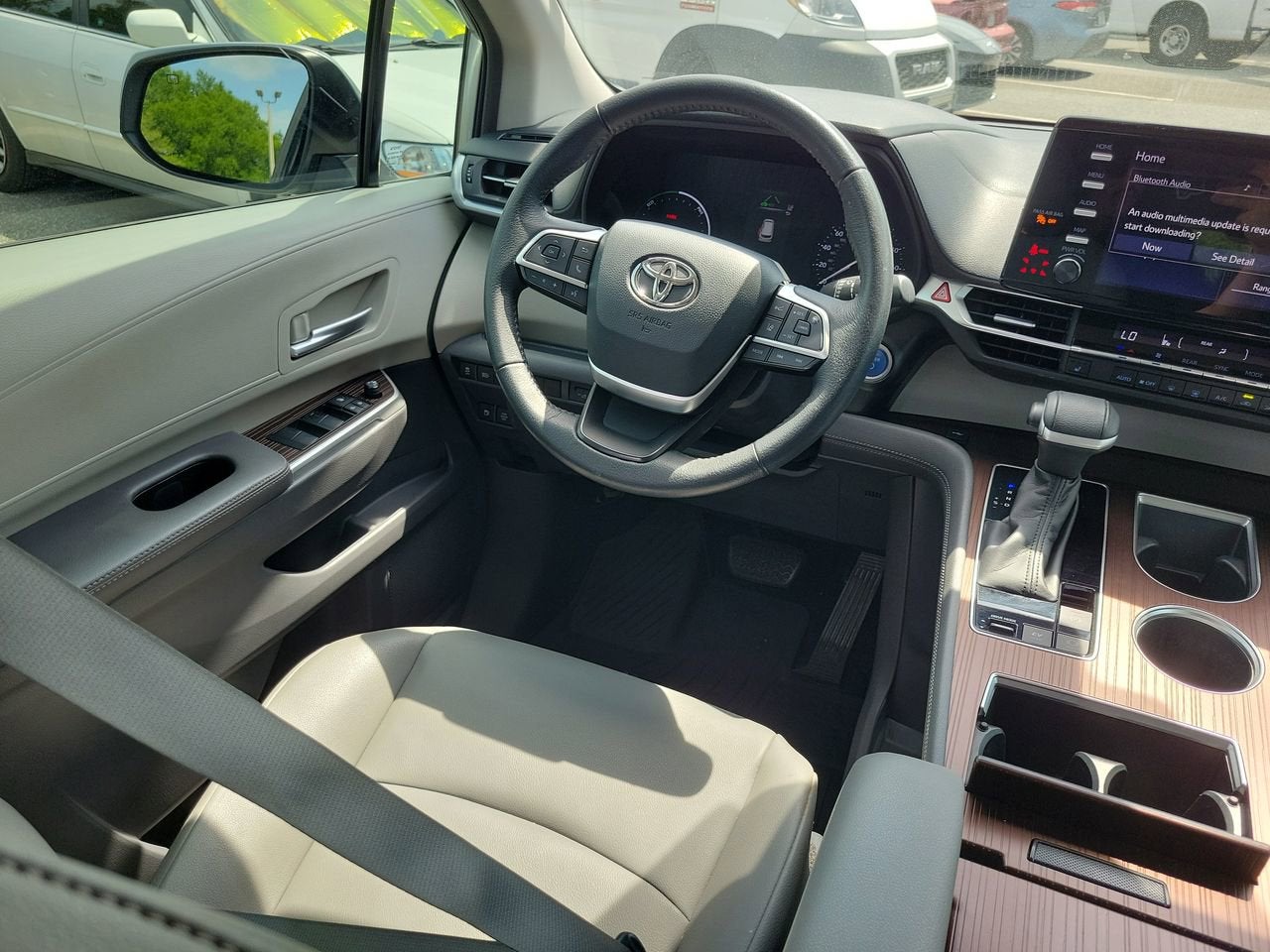 2022 Toyota Sienna XLE