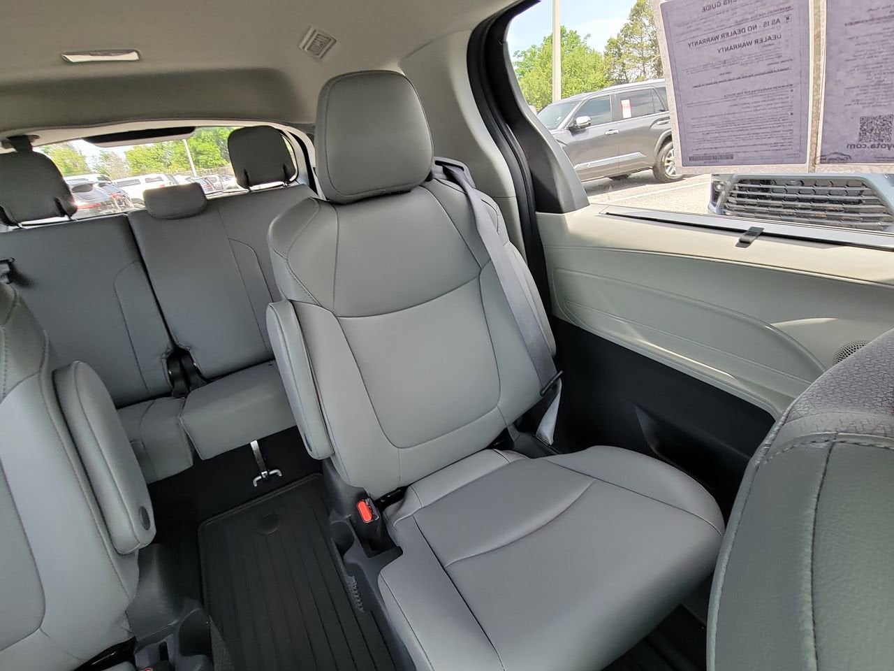 2022 Toyota Sienna XLE