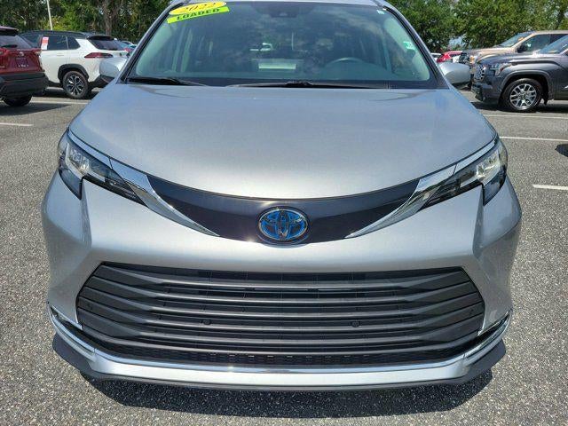 2022 Toyota Sienna XLE