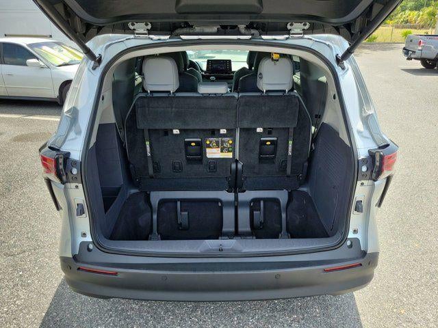 2022 Toyota Sienna XLE