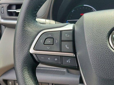 2022 Toyota Sienna XLE