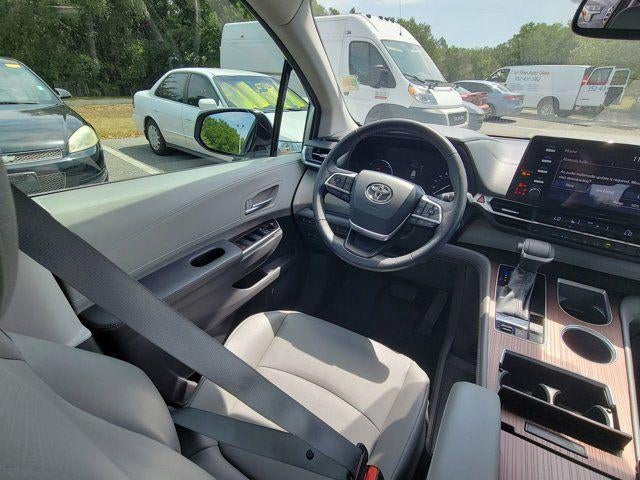 2022 Toyota Sienna XLE