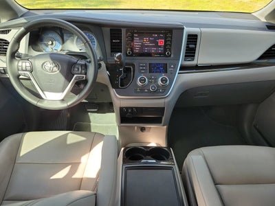 2020 Toyota Sienna Base