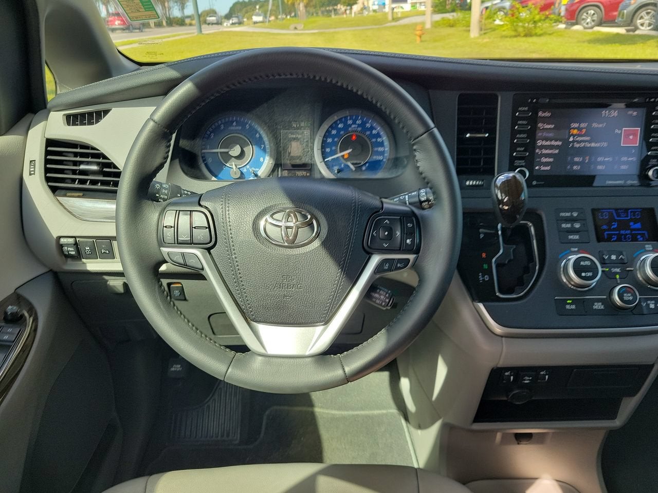 2020 Toyota Sienna Base