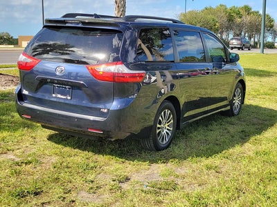 2020 Toyota Sienna Base