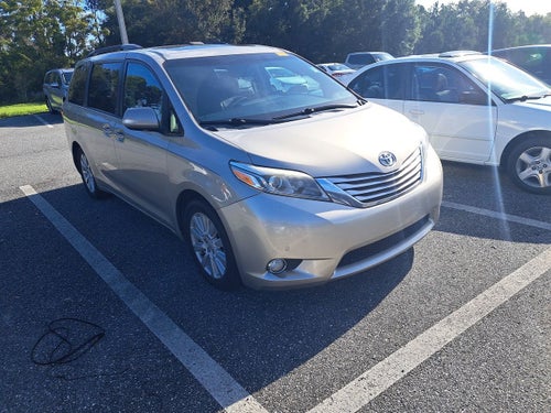 2017 Toyota Sienna Base