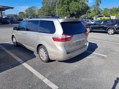 2017 Toyota Sienna Base