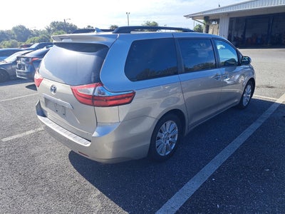 2017 Toyota Sienna Base