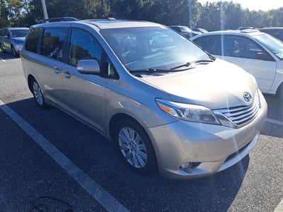 2017 Toyota Sienna Base