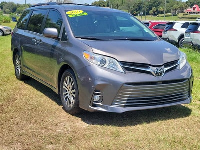 2019 Toyota Sienna XLE