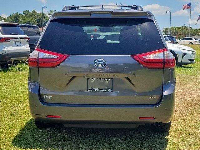 2019 Toyota Sienna XLE