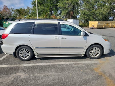 2007 Toyota Sienna XLE
