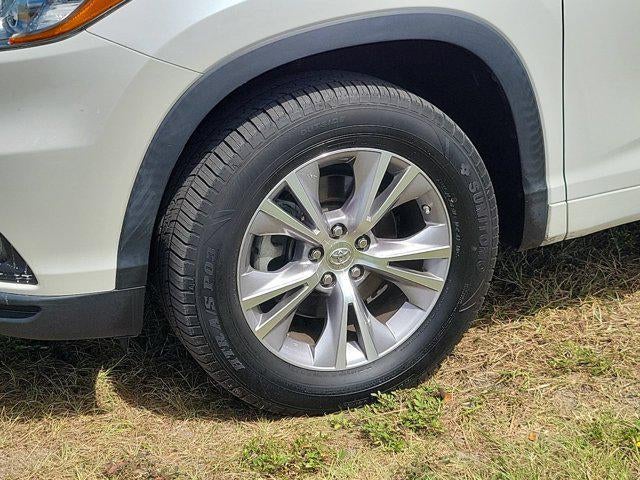 2015 Toyota Highlander LE Plus V6