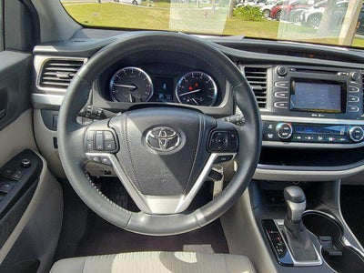 2015 Toyota Highlander LE Plus V6