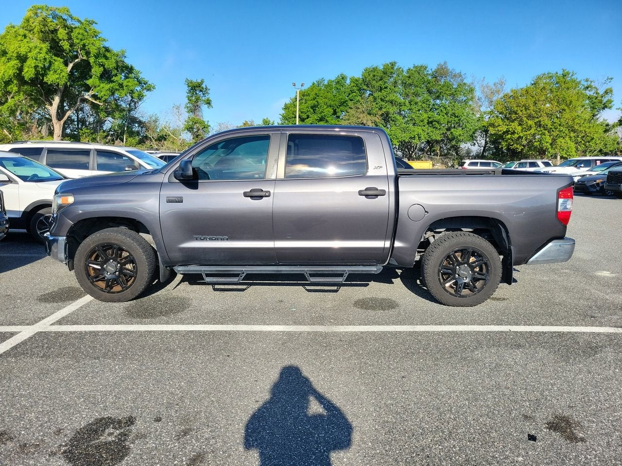 2018 Toyota Tundra 4WD SR5