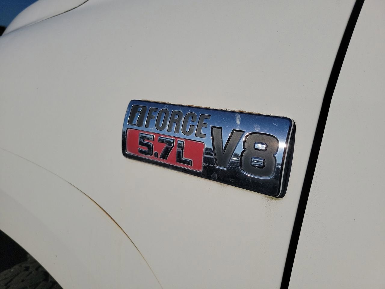 2010 Toyota Tundra 4WD Truck CrewMax 5.7L FFV V8 6-Spd AT (Natl)