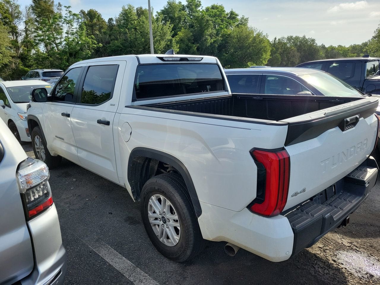 2024 Toyota Tundra 4WD SR5