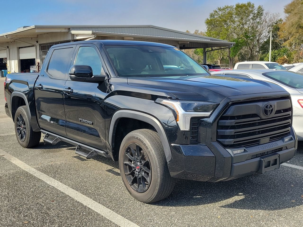 2022 Toyota Tundra 4WD SR5