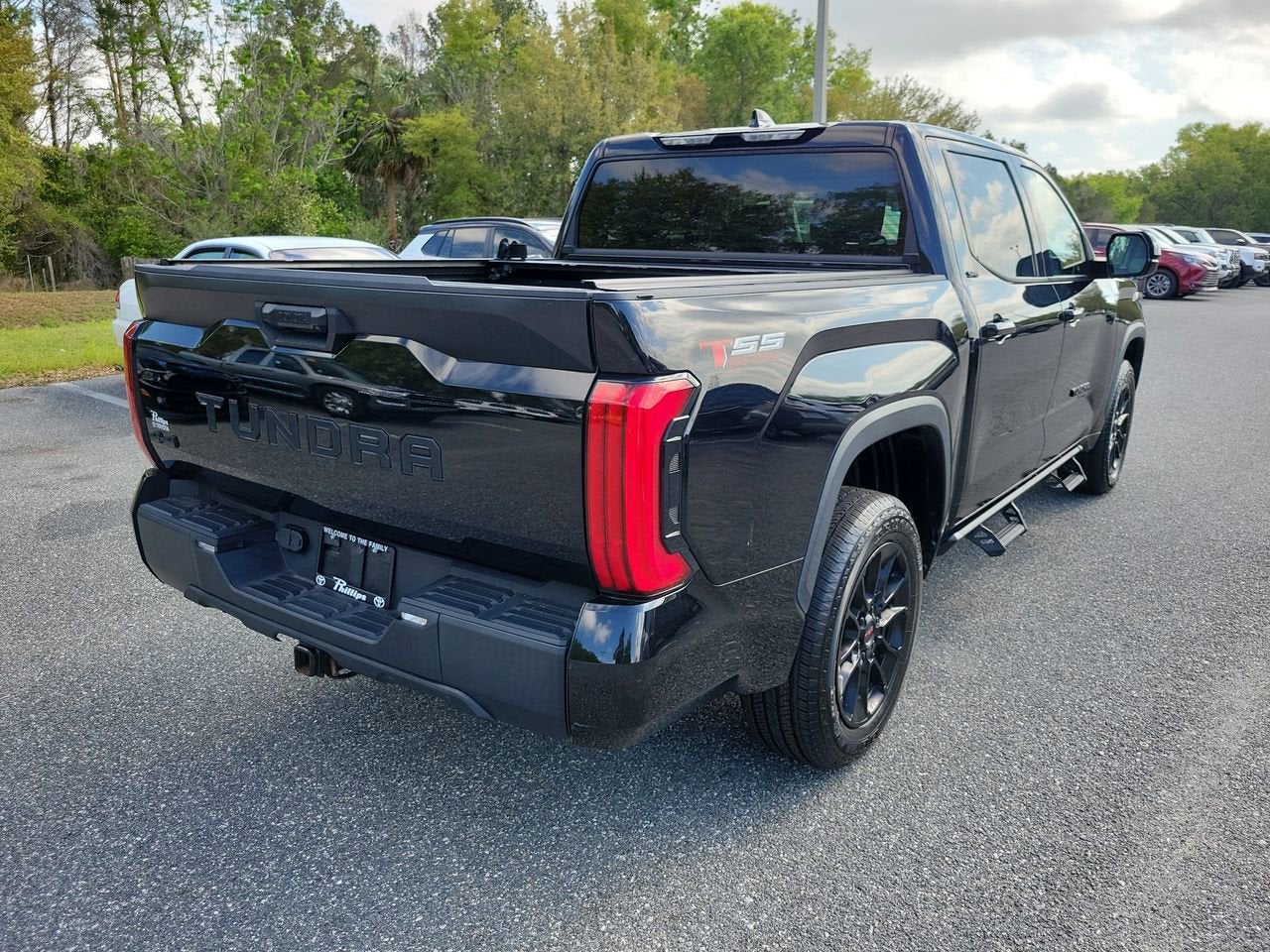 2022 Toyota Tundra 4WD SR5