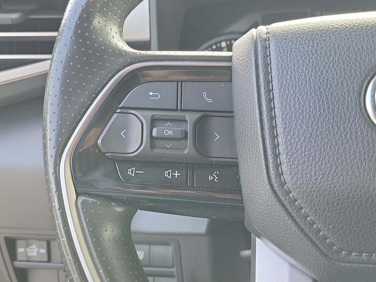 2022 Toyota Tundra 4WD SR5