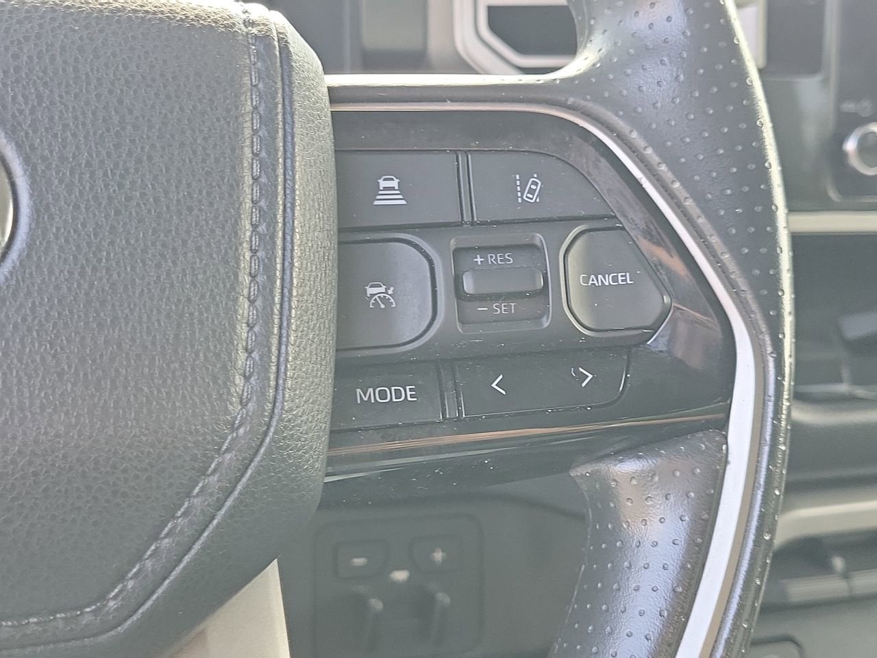 2022 Toyota Tundra 4WD SR5