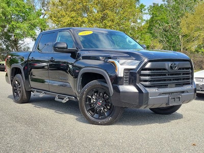 2022 Toyota Tundra 4WD SR5