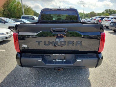 2022 Toyota Tundra 4WD SR5