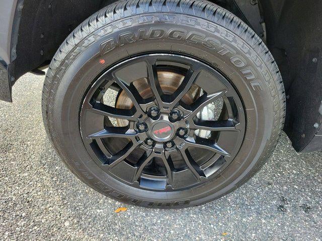 2022 Toyota Tundra 4WD SR5