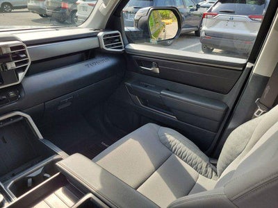 2022 Toyota Tundra 4WD SR5