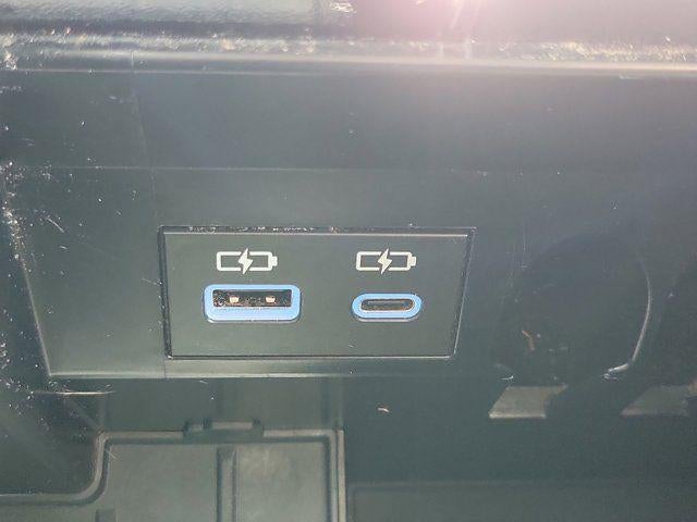 2022 Toyota Tundra 4WD SR5