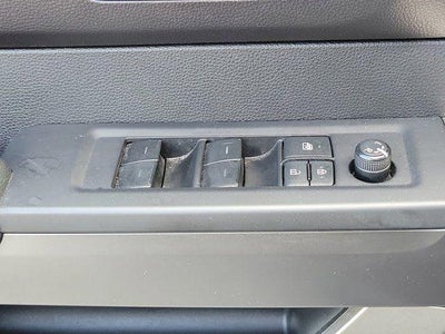 2022 Toyota Tundra 4WD SR5