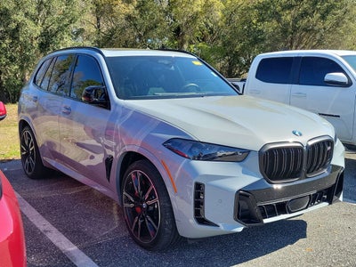 2025 BMW X5 M60i