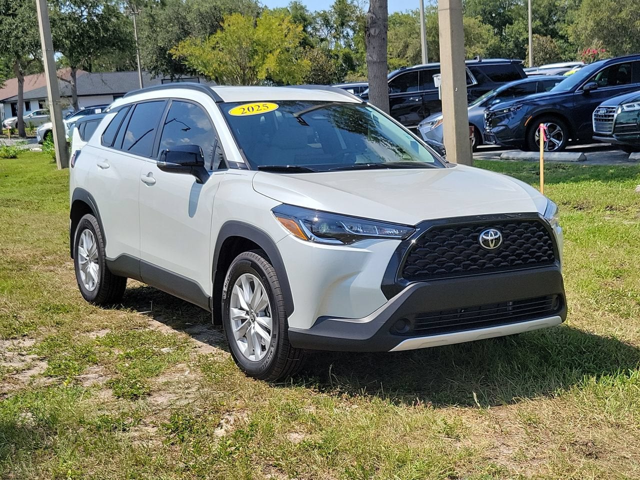 2025 Toyota Corolla Cross LE