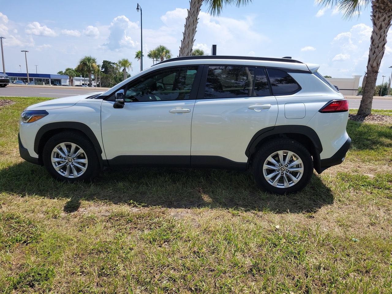 2025 Toyota Corolla Cross LE