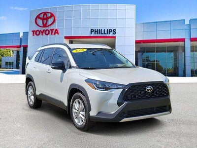 2025 Toyota Corolla Cross LE