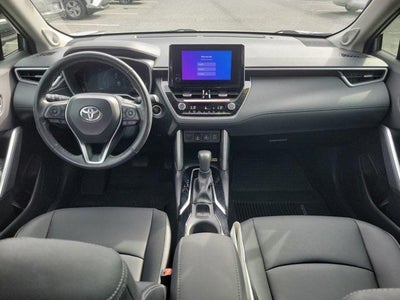 2023 Toyota Corolla Cross XLE