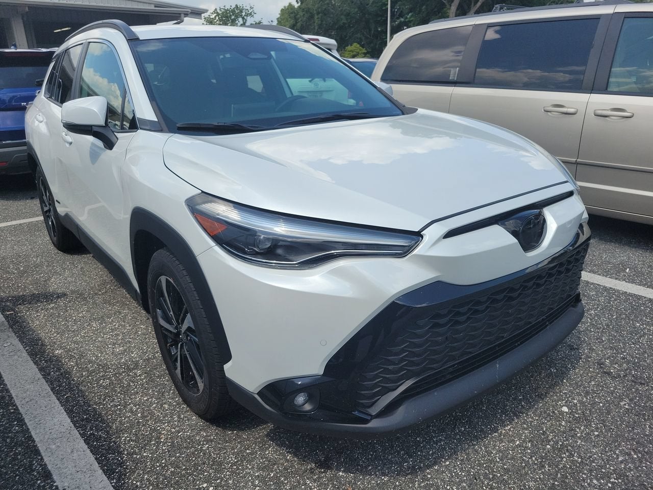 2024 Toyota Corolla Cross Hybrid XSE