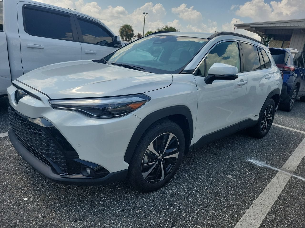 2024 Toyota Corolla Cross Hybrid XSE