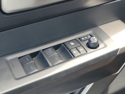 2024 Toyota Sequoia SR5