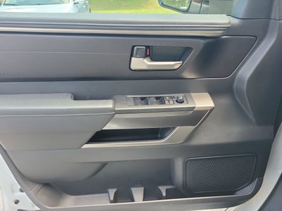 2024 Toyota Sequoia SR5