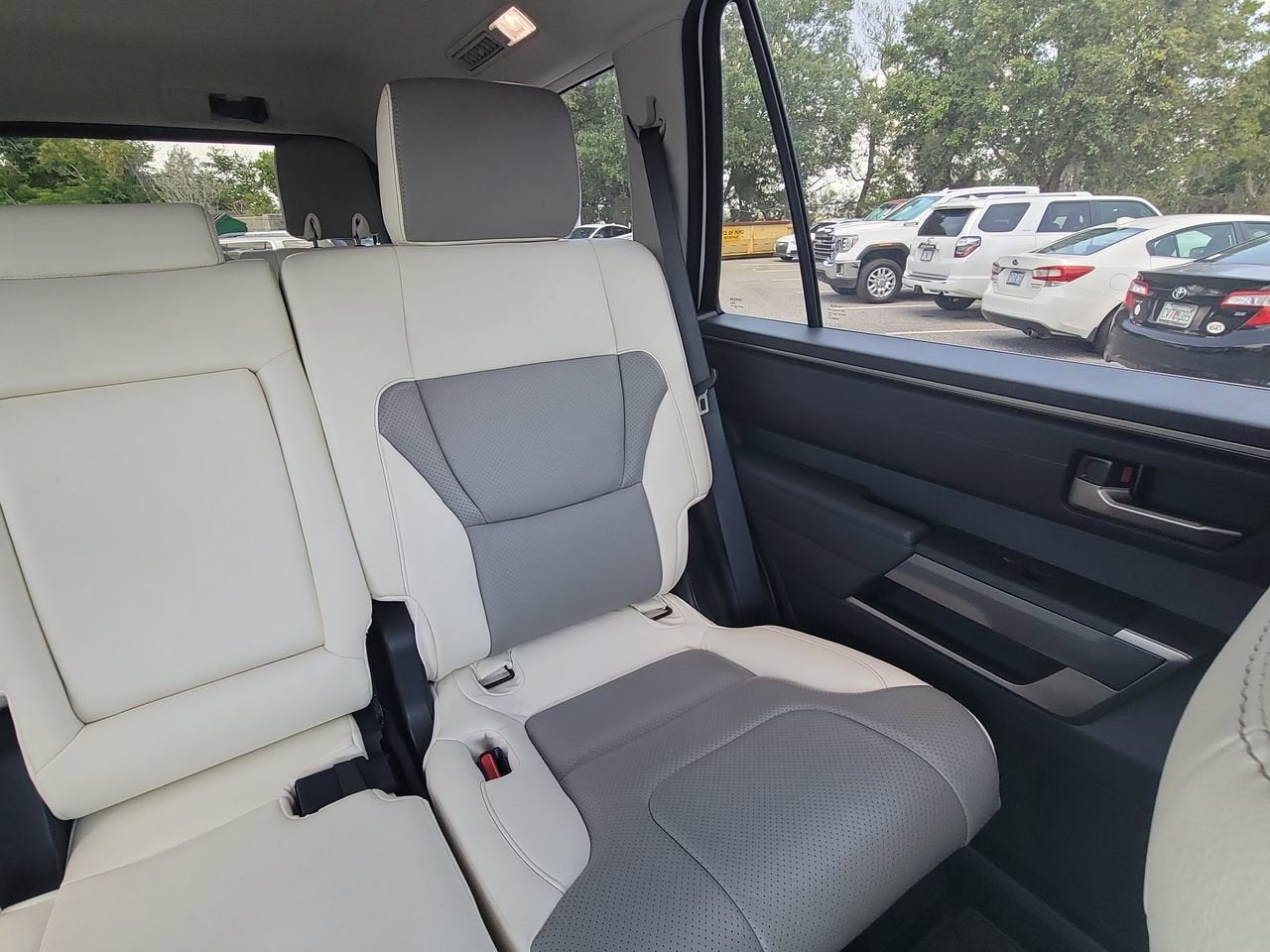 2024 Toyota Sequoia SR5